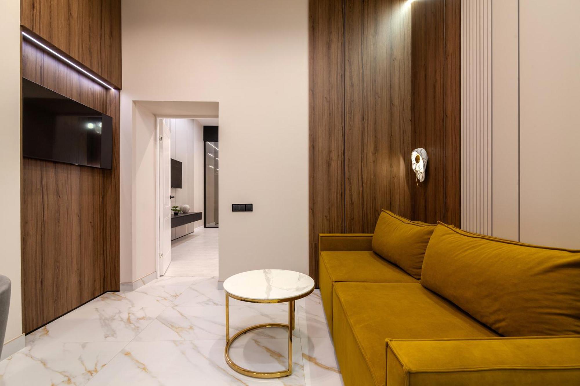 Leogrand Jacuzzi On Malaniuka 2 Daire Lviv Dış mekan fotoğraf