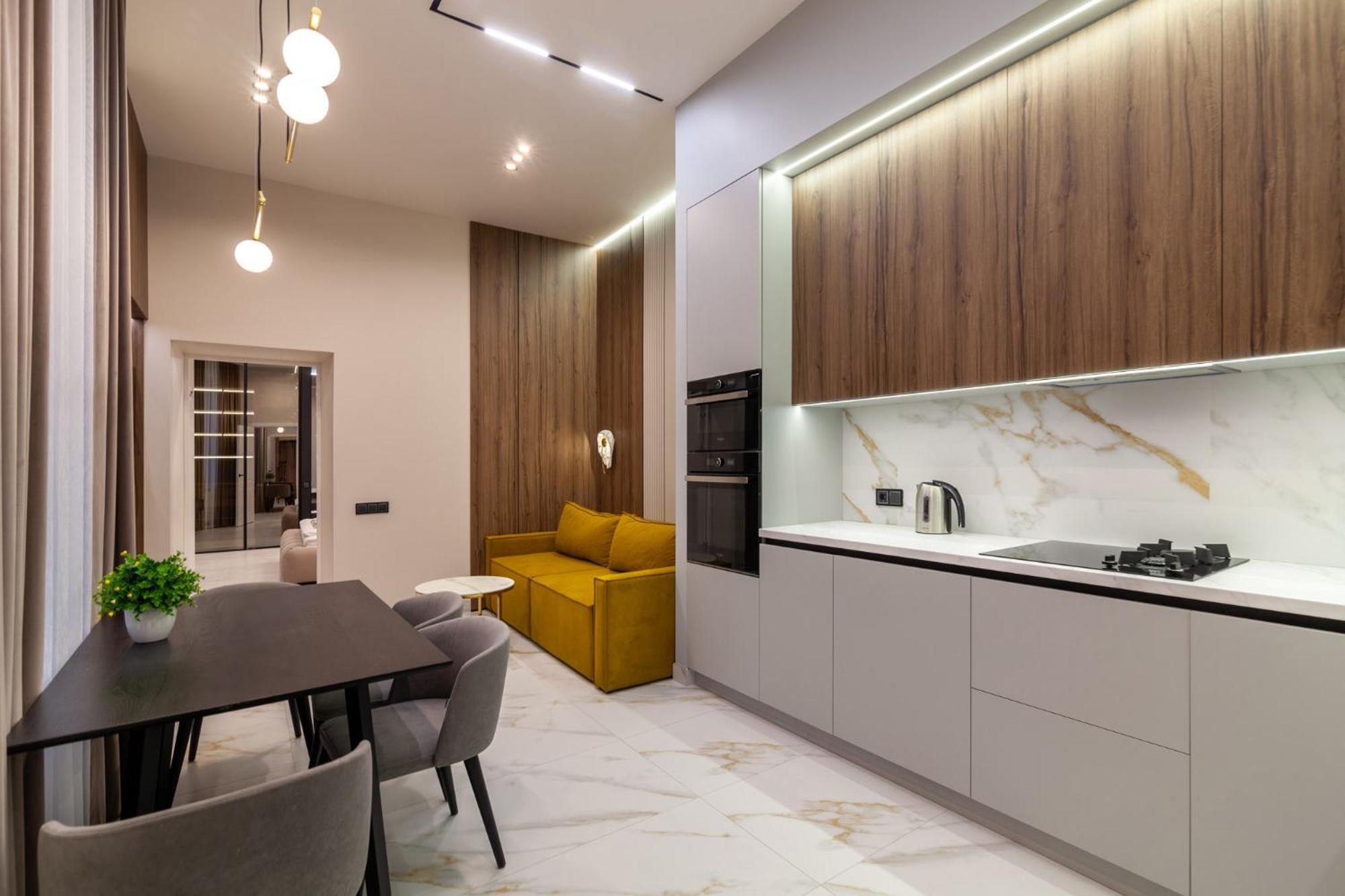 Leogrand Jacuzzi On Malaniuka 2 Daire Lviv Dış mekan fotoğraf